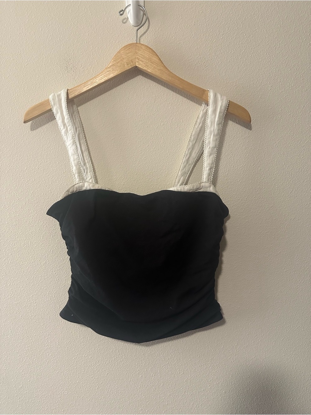 Free people two tone tank black and white fits like a medium - Picture 2 of 8